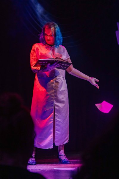 What Makes a Broken Man? - performance photo